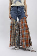 BOTTOM PATCH CONTRAST DENIM PANTS