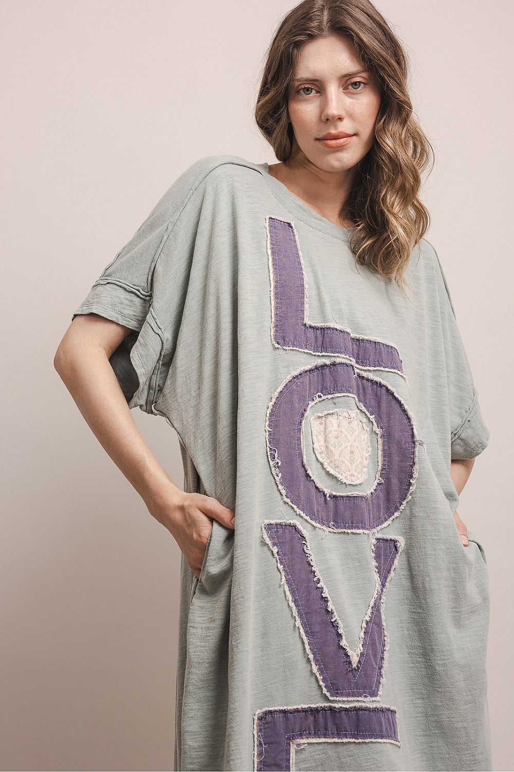 LOVE LETTERING PATCHWORK SHORT SLV. DRESS