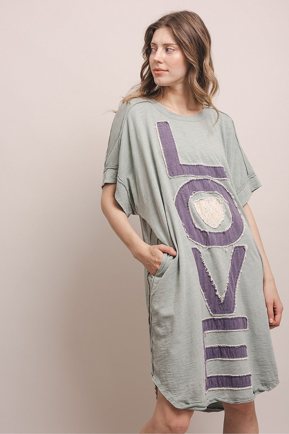 LOVE LETTERING PATCHWORK SHORT SLV. DRESS